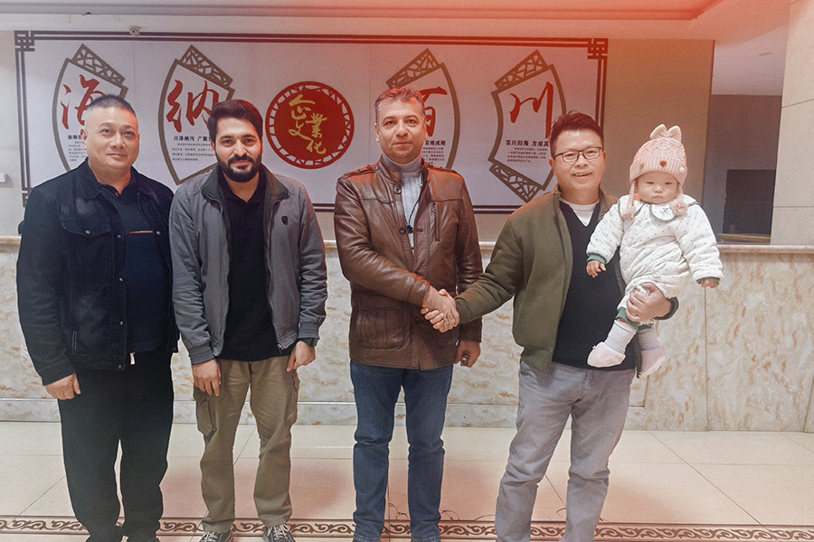 Gruppfoto med gäster